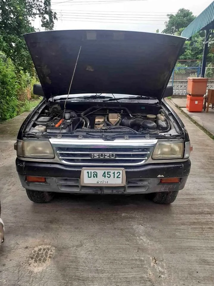 1996 Isuzu TFR III 3
