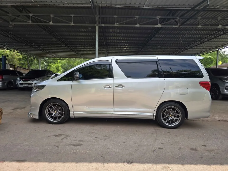 2010 Toyota Alphard, Vellfire II (AH20) 3