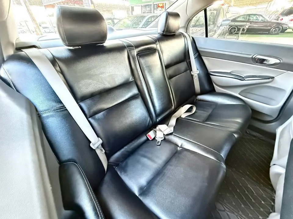 2011 Honda Civic VIII 2