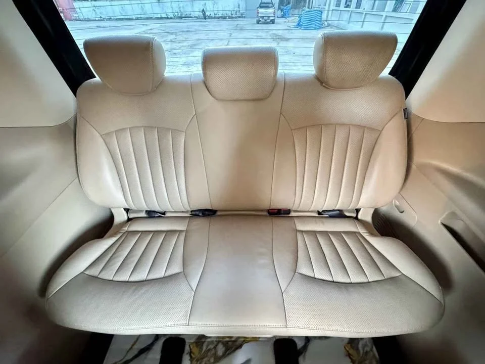 2012 Hyundai H-1 II 2
