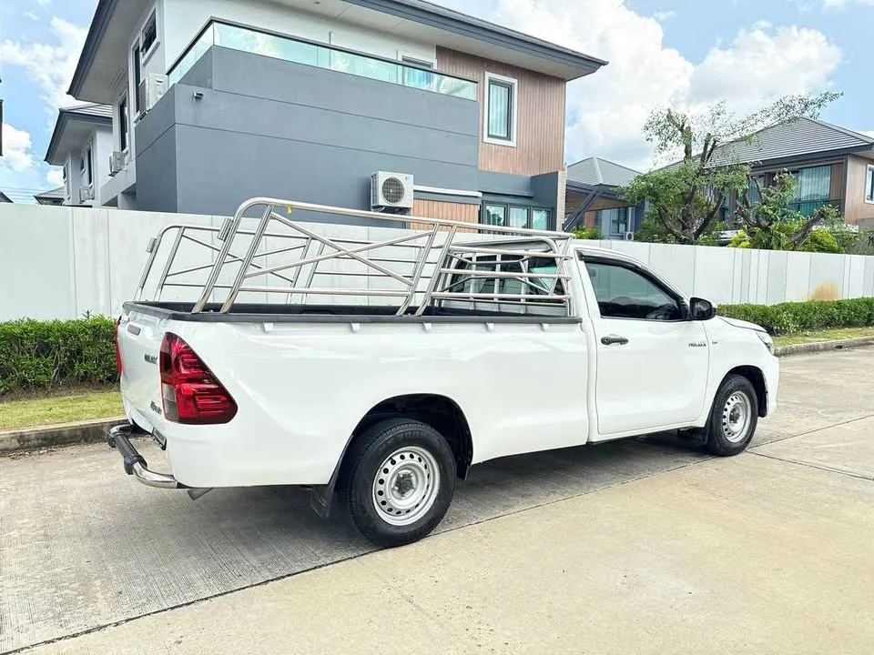 2019 Toyota Hilux VIII 2