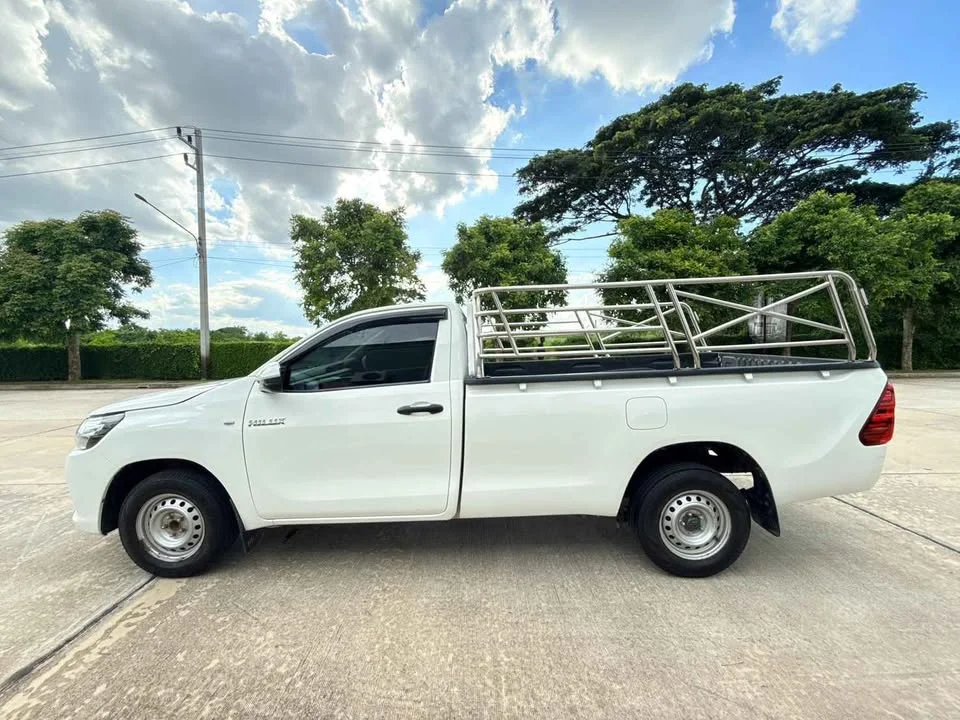2019 Toyota Hilux VIII 3