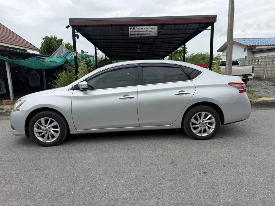 2012 Nissan Sylphy III (B17) 3