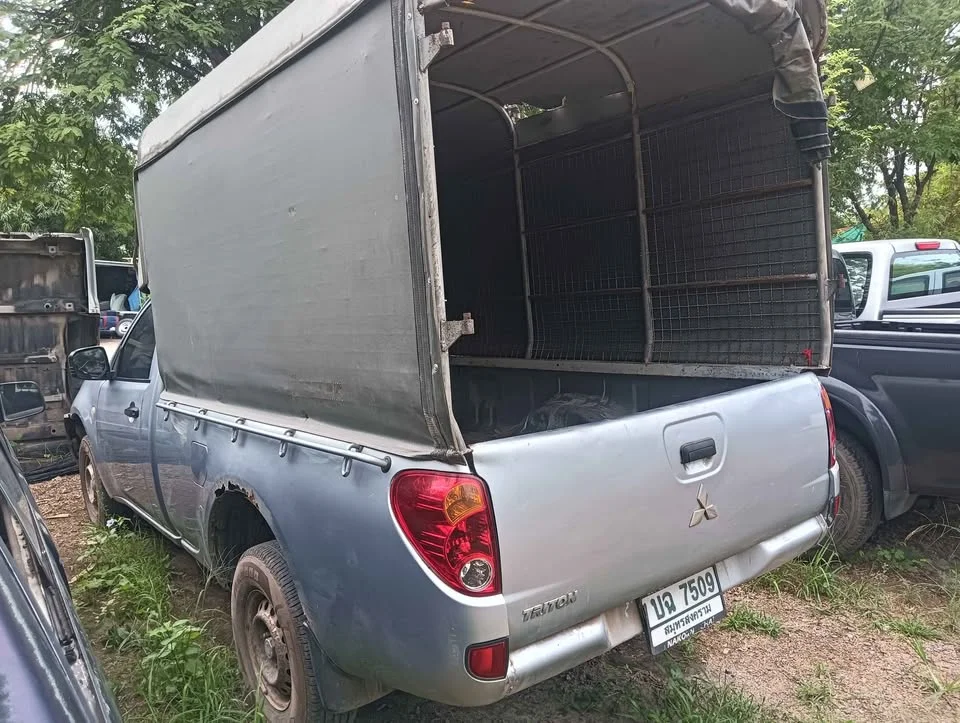 2013 Mitsubishi Triton IV 2