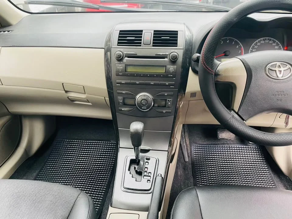 2010 Toyota Corolla Altis X (E140) 2