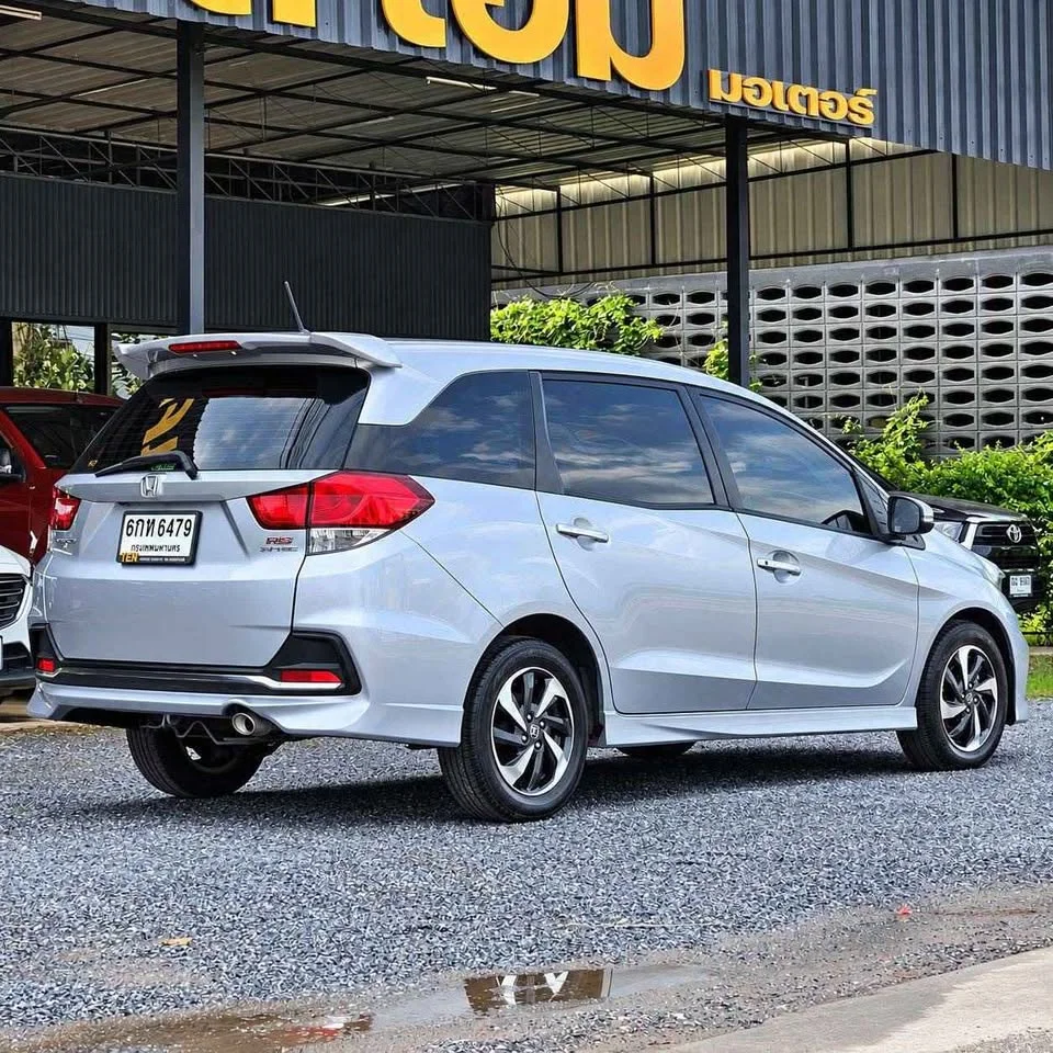 2017 Honda Mobilio II 2