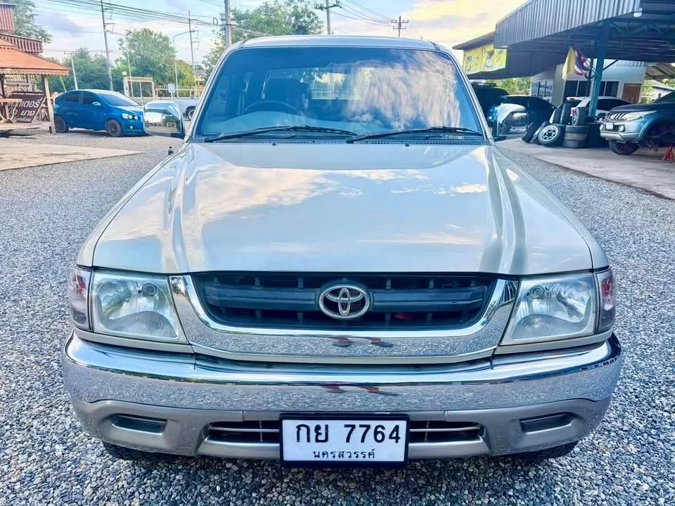 2002 Toyota Hilux Tiger VI 2