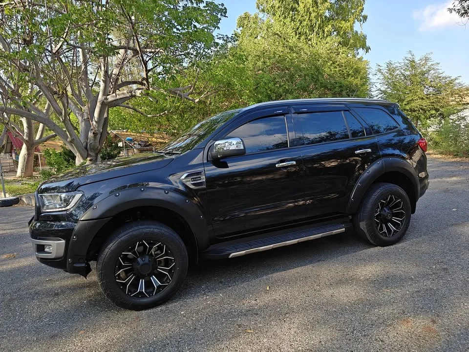 2022 Ford Everest II 3