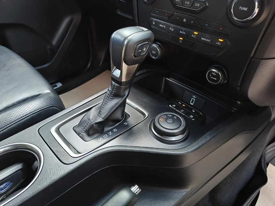 2022 Ford Everest II 2