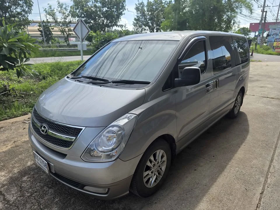 2010 Hyundai H-1 II 2