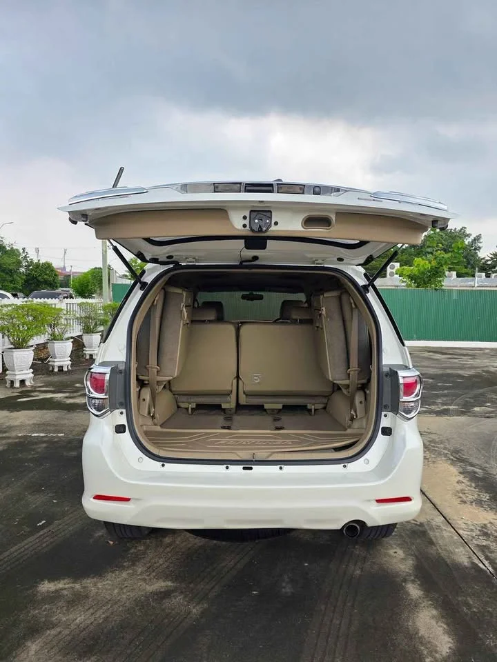 2013 Toyota Fortuner I 2