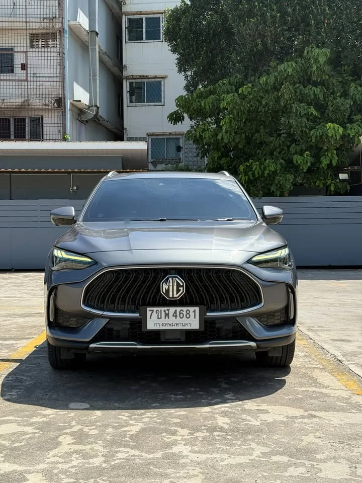 2022 MG HS 2