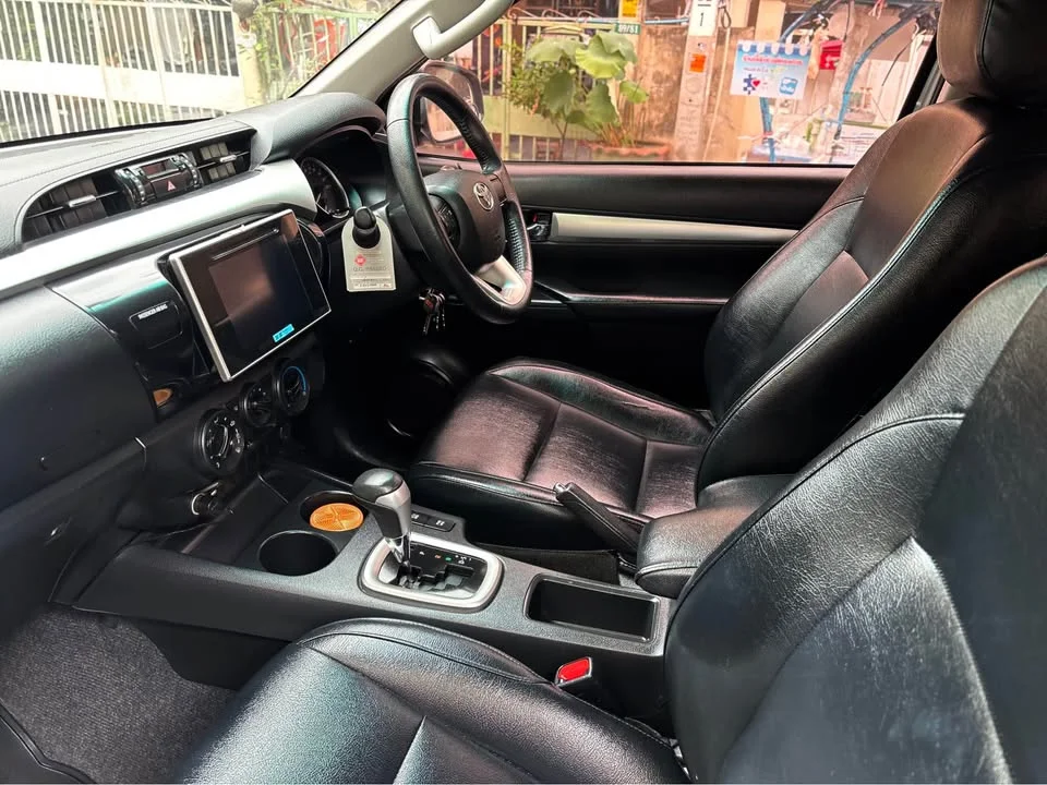 2019 Toyota Hilux VIII 3