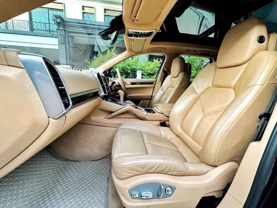 2011 Porsche Cayenne II 2
