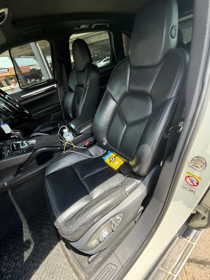 2010 Porsche Cayenne II 2