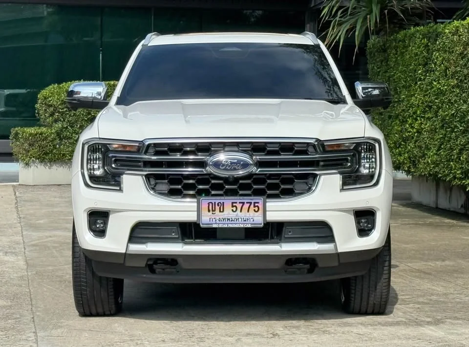2023 Ford Everest III 3