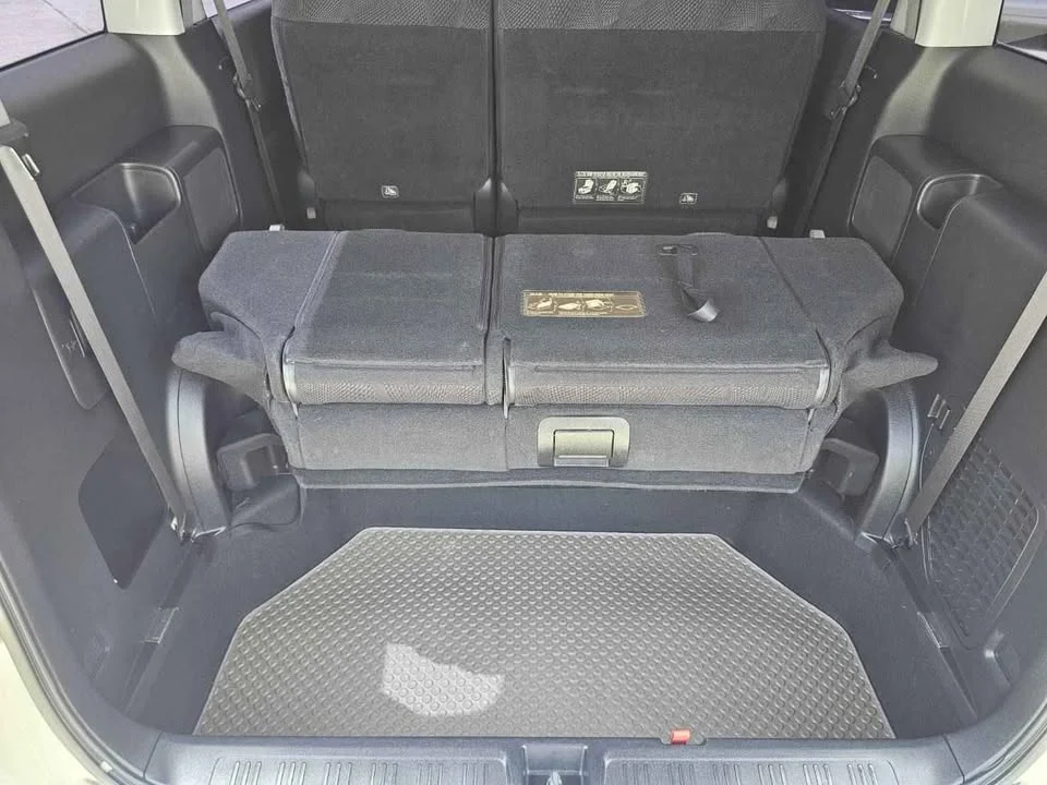 2012 Honda Stepwgn IV 2
