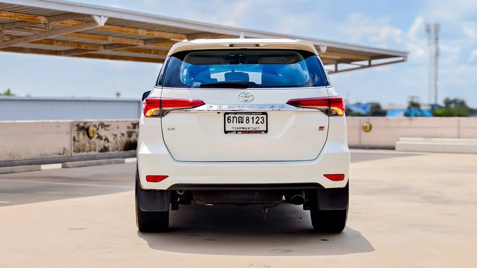 2016 Toyota Fortuner II 2