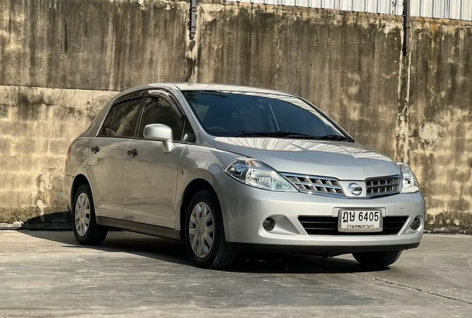 2010 Nissan Tiida I (C11) 3