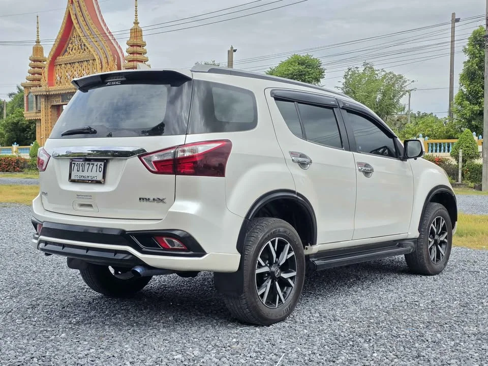2020 Isuzu MU-X I 2