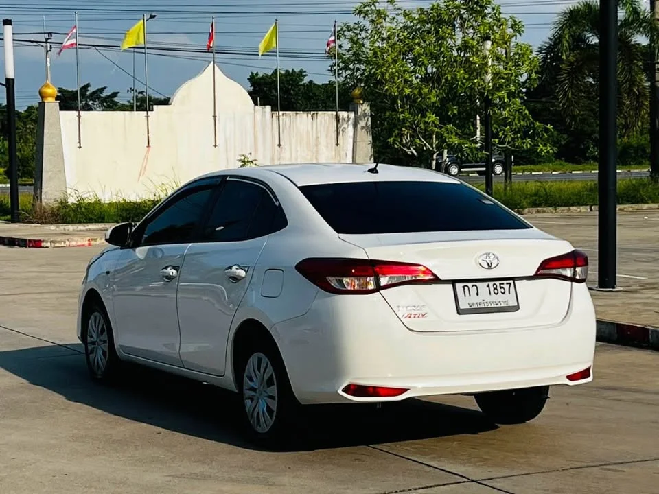 2018 Toyota Yaris ATIV III 2