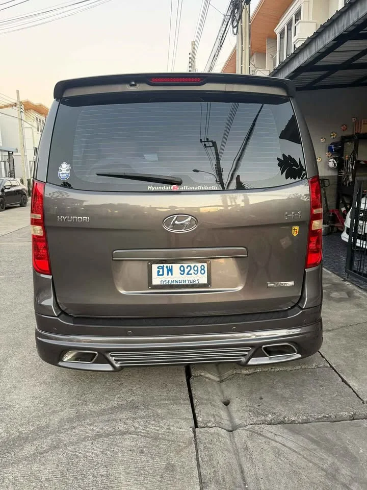 2011 Hyundai H-1 II 2