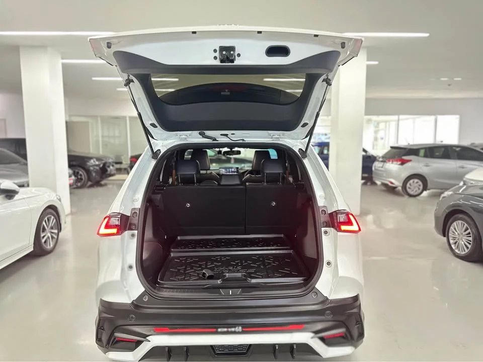 2024 Toyota Yaris Cross AC200 2