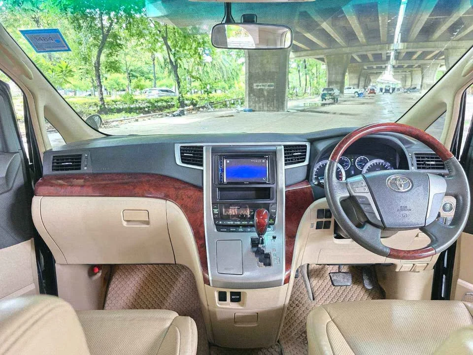 2010 Toyota Alphard, Vellfire II (AH20) 3