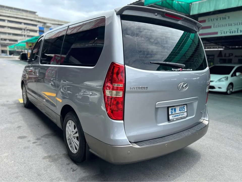 2012 Hyundai H-1 II 2
