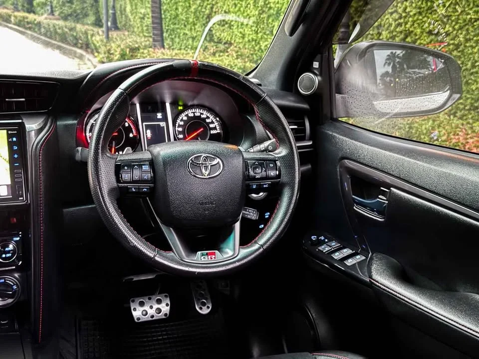 2022 Toyota Fortuner II 3
