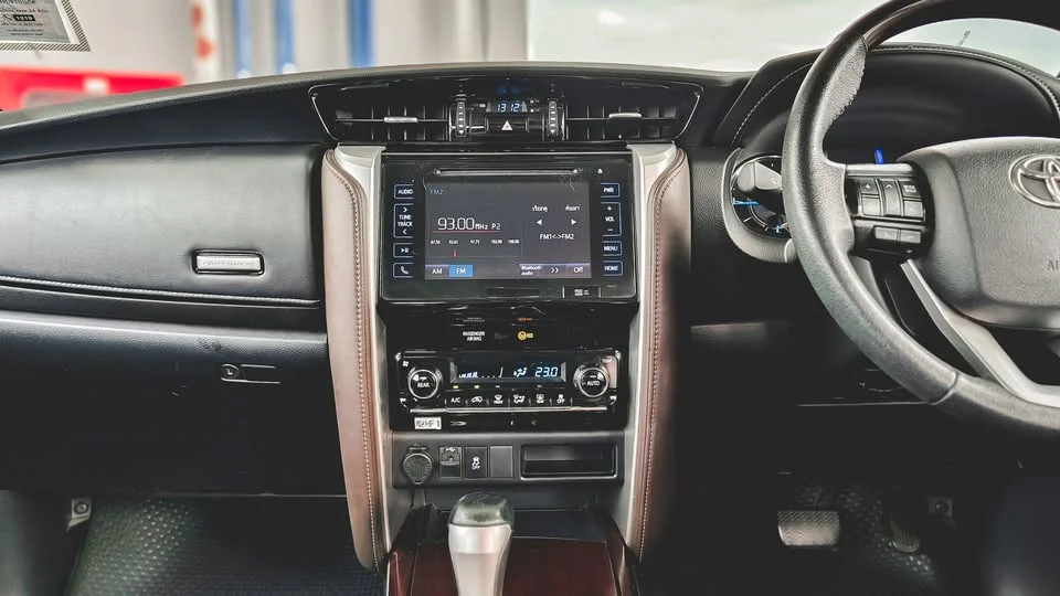 2016 Toyota Fortuner II 3