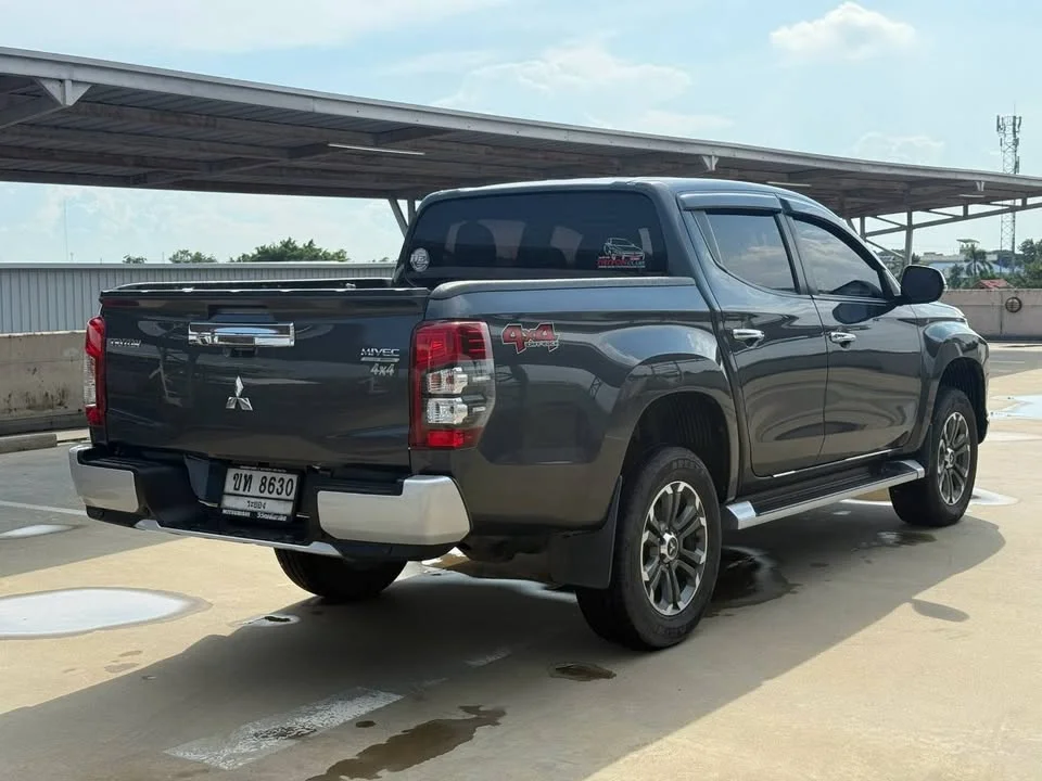 2019 Mitsubishi Triton V 3