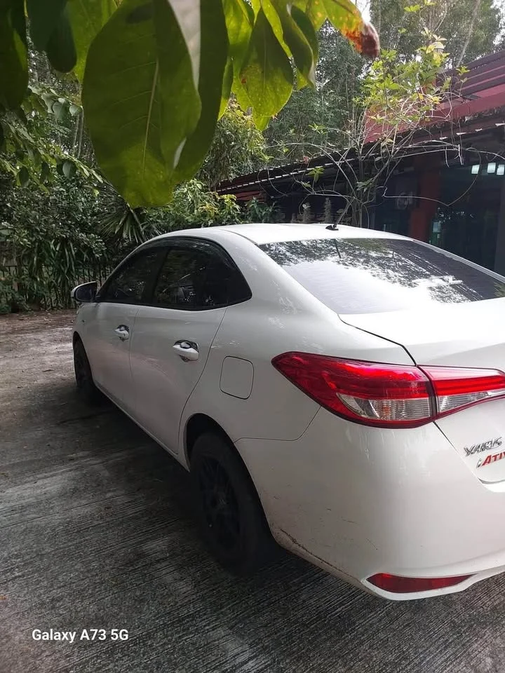 2018 Toyota Yaris ATIV III 3