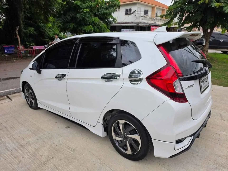 2020 Honda Jazz III 3