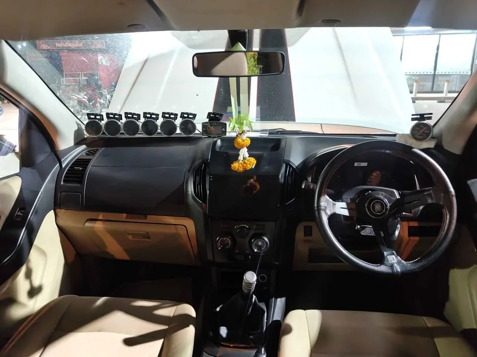 2013 Isuzu D-Max II (RT) 3