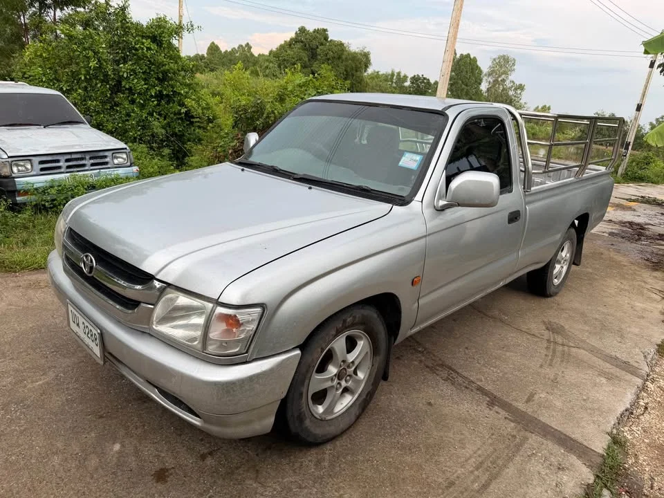 2003 Toyota Hilux Tiger VI 2