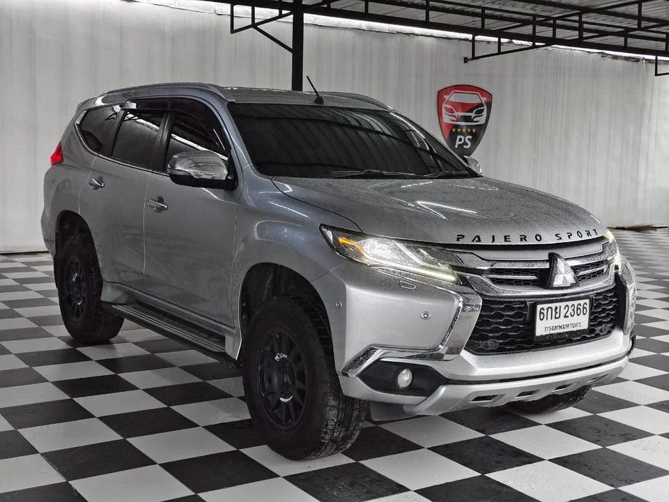 2016 Mitsubishi Pajero Sport III 2