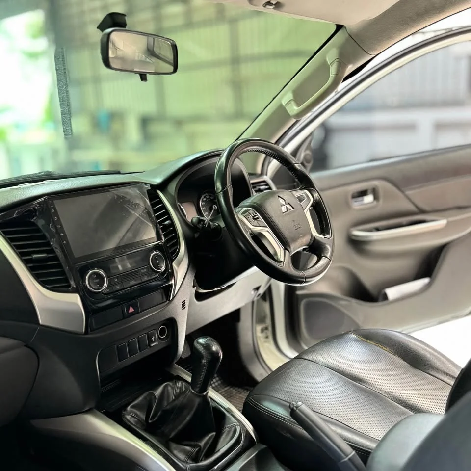 2016 Mitsubishi Triton V 3