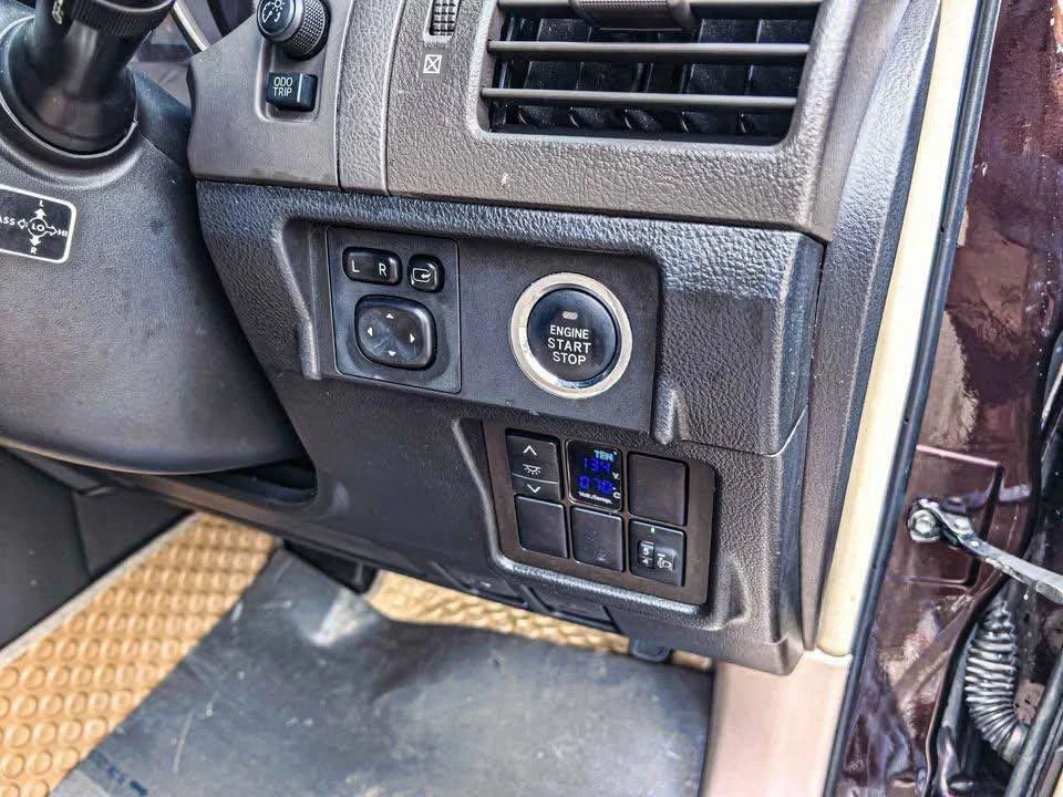 2011 Toyota Land Cruiser Prado J150 2