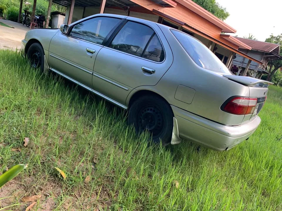 1999 Nissan Sunny IV 3