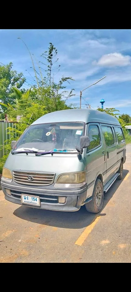 2004 Toyota Commuter IV (H100) 2