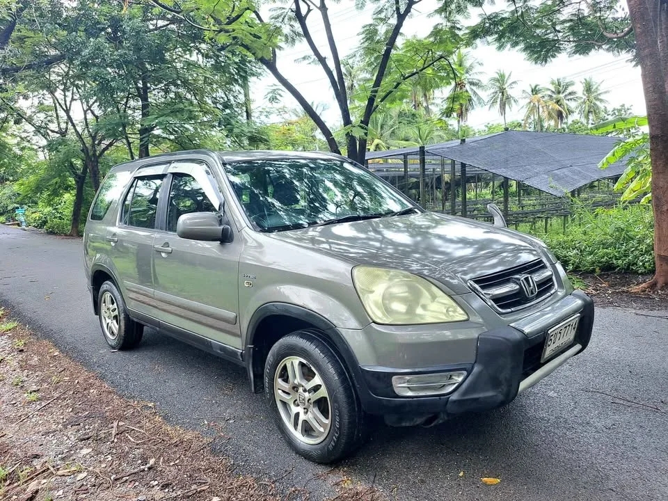 2002 Honda CR-V II 3