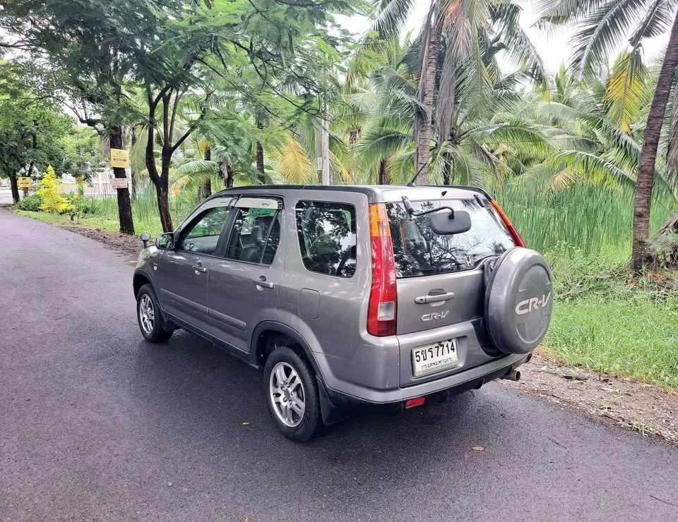 2002 Honda CR-V II 2