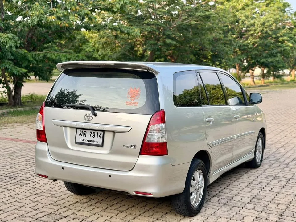 2012 Toyota Innova I 3