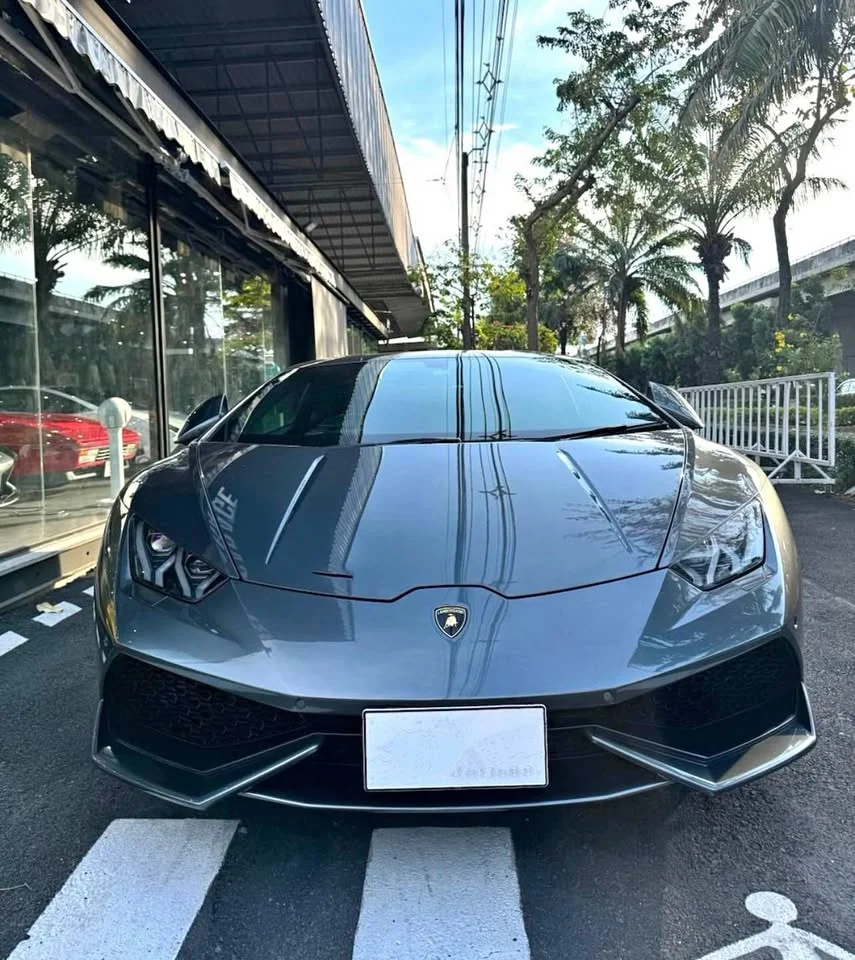 2016 Lamborghini Huracan 2