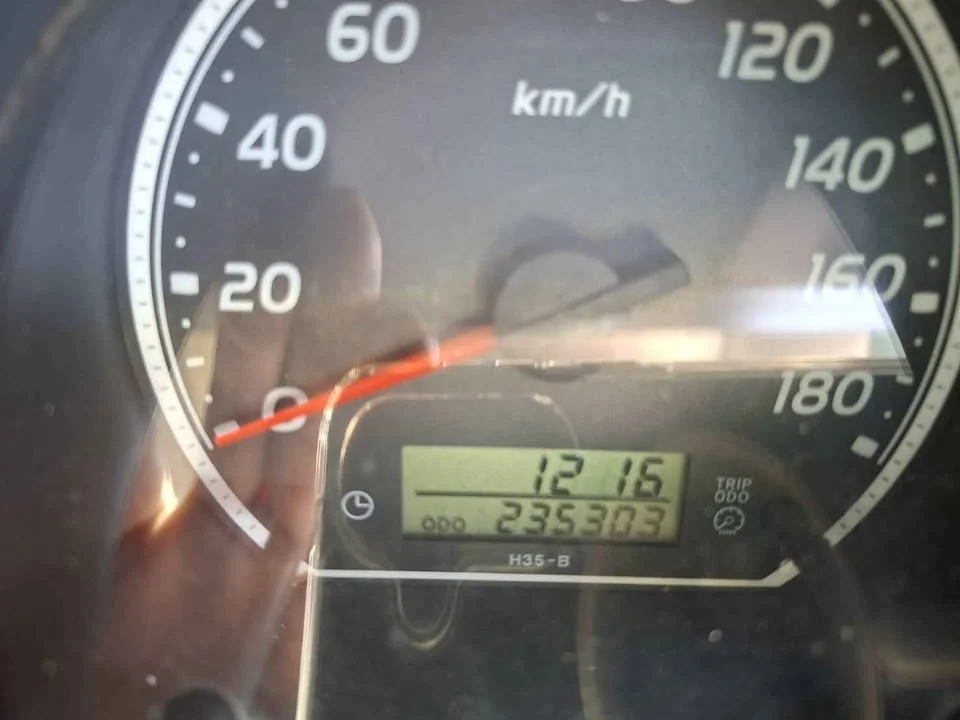 2010 Toyota HiAce V (H200) 3