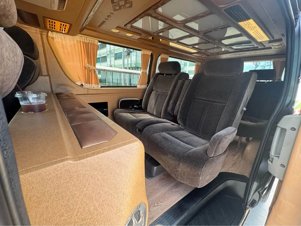 2011 Toyota HiAce V (H200) 2