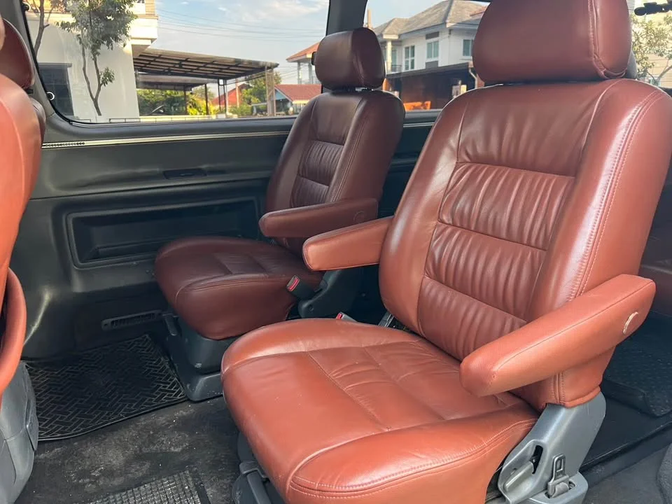 1998 Toyota Granvia H100 3