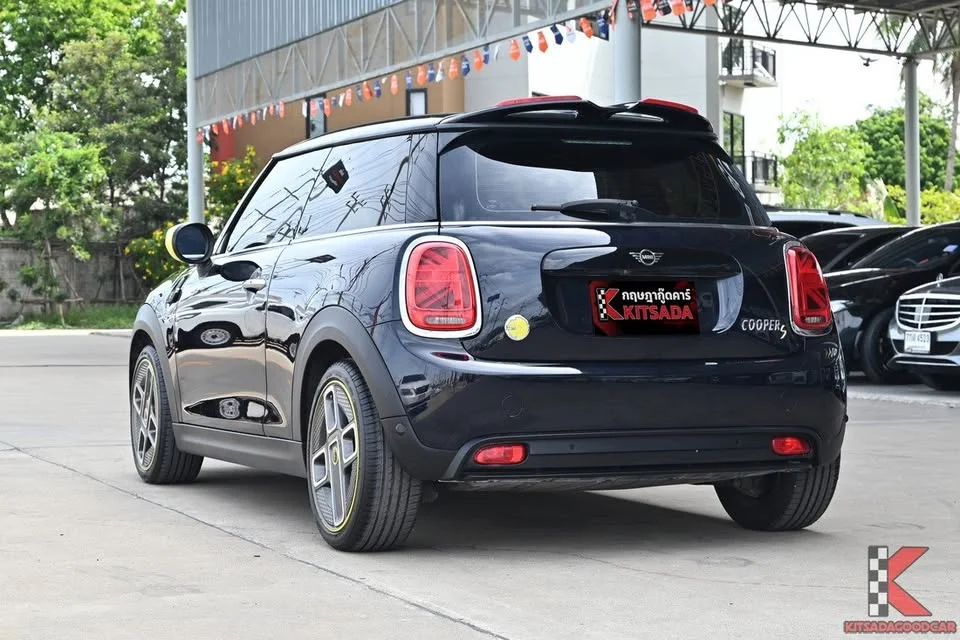 2022 Mini Hatch  III 2