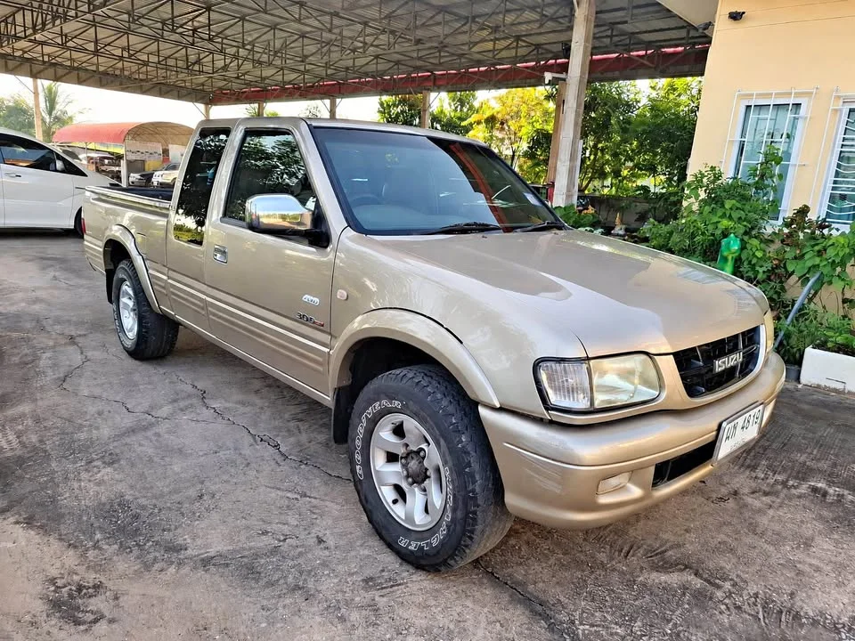 2001 Isuzu Faster Dragon Eyes III 2
